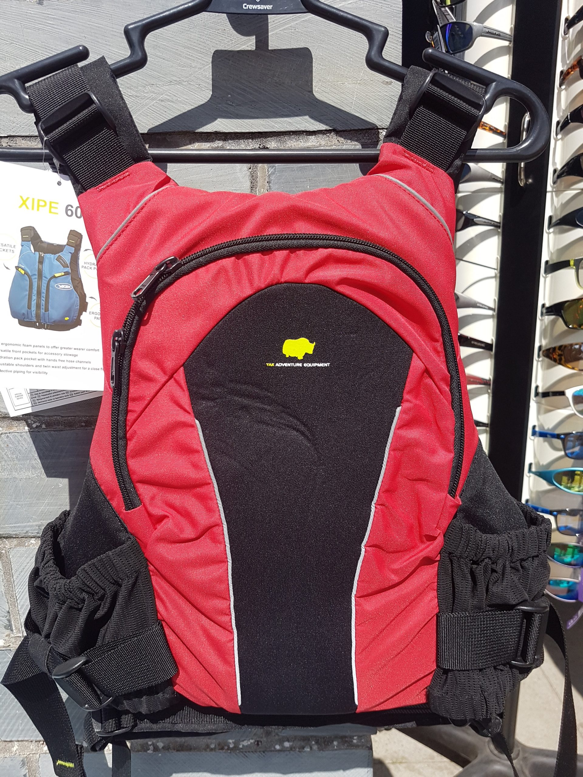 Yak Xipe buoyancy aid M/L red Yak Xipe buoyancy aid M/L red